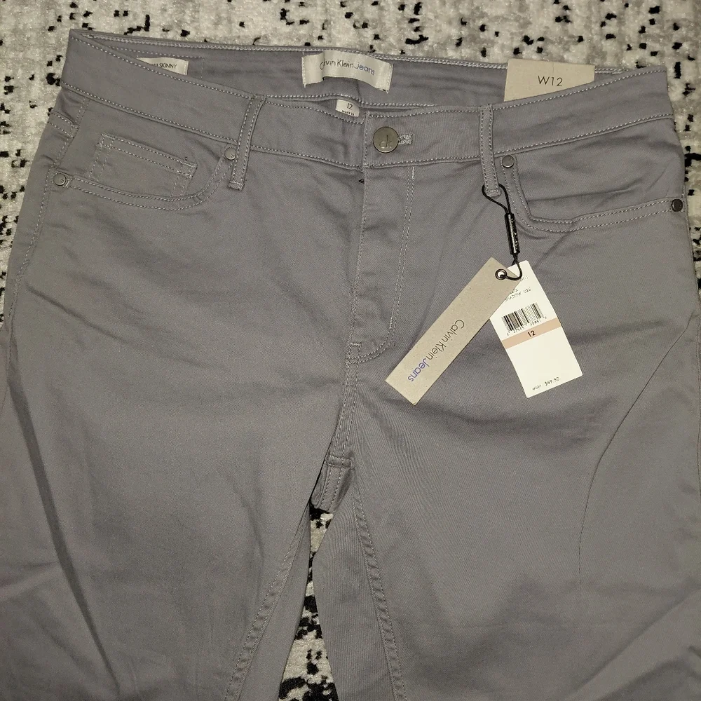 NWT Calvin Klein Grey Stretch Ankle Pants - Women's Size 12 - Skinny Fit